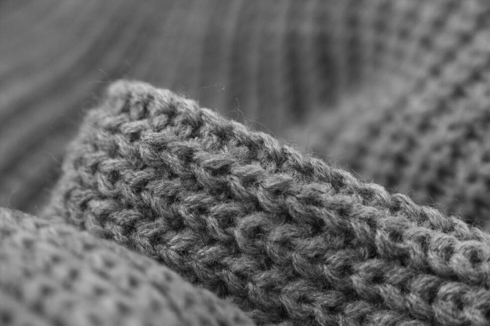 jak zrobić modny sweter na drutach